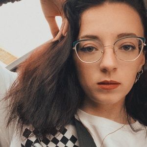 Meet your Posher, Logan